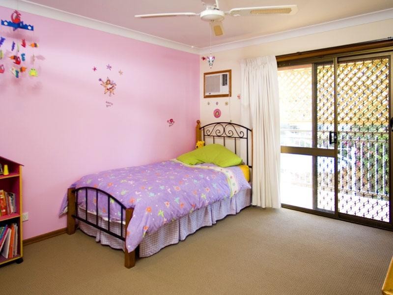 38 Naretha Street, Carindale QLD 4152