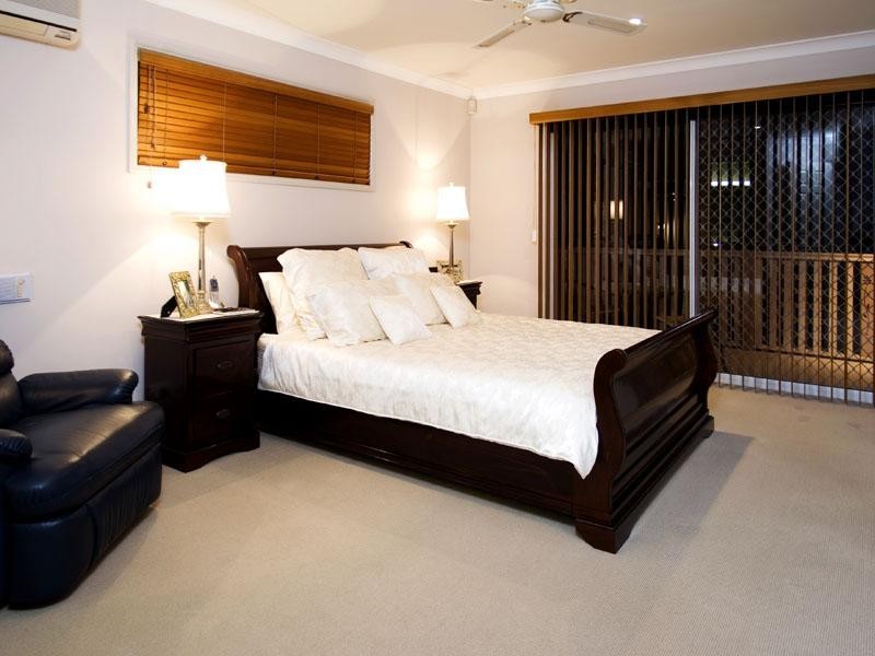 38 Amersham Crescent, Carindale QLD 4152