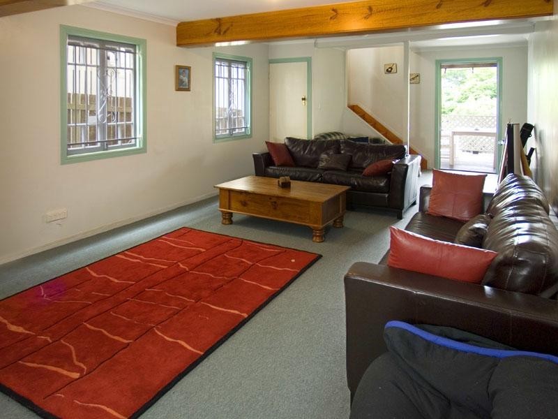 28 Donald Street, Camp Hill QLD 4152