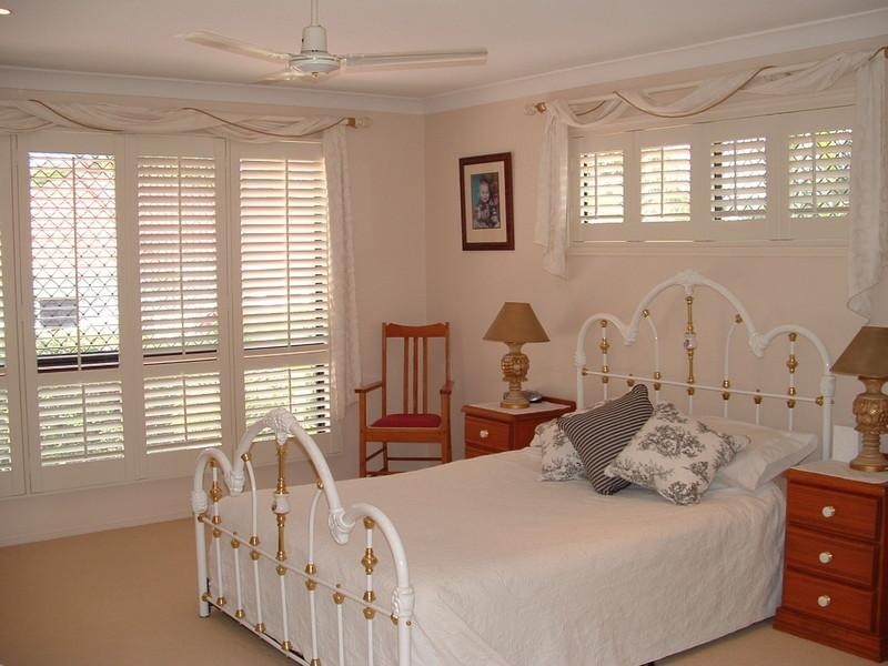 16 Barnstos Place, Carindale QLD 4152