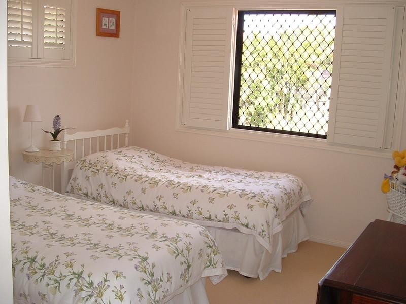 16 Barnstos Place, Carindale QLD 4152