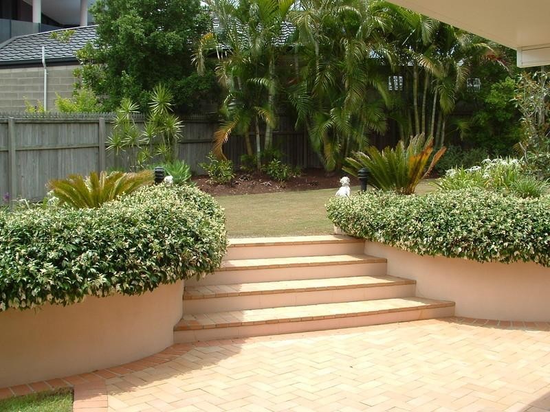 16 Barnstos Place, Carindale QLD 4152