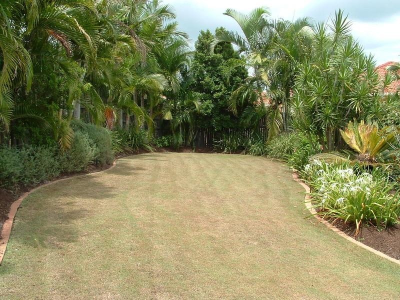 16 Barnstos Place, Carindale QLD 4152