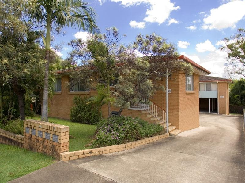 52 Nelson Street, Coorparoo QLD 4151