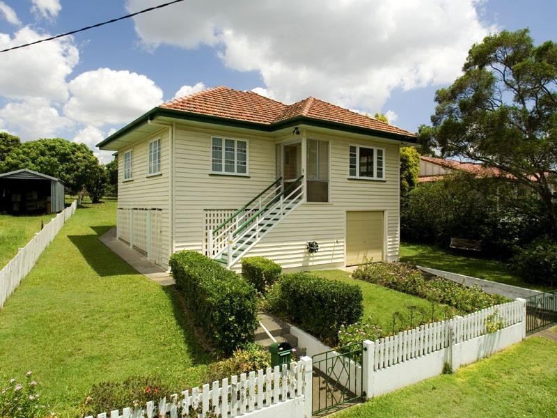 11 Faraday Street, Camp Hill QLD 4152