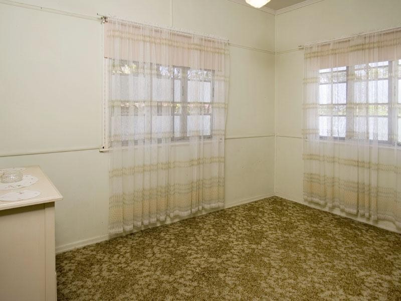 11 Faraday Street, Camp Hill QLD 4152