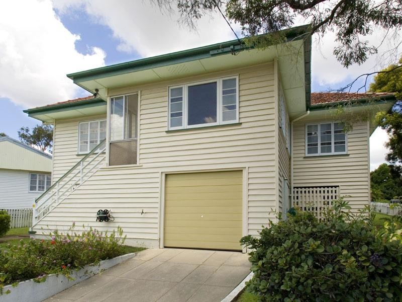 11 Faraday Street, Camp Hill QLD 4152