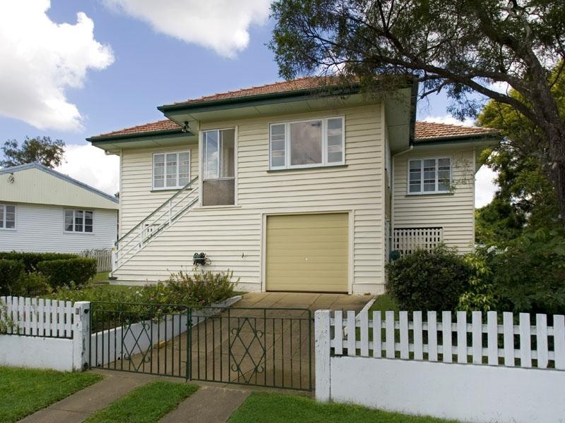 11 Faraday Street, Camp Hill QLD 4152