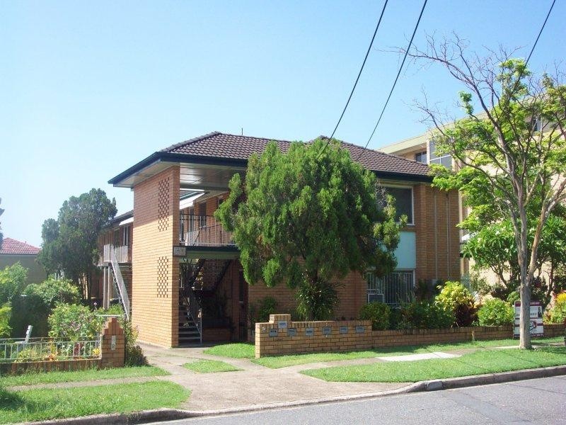 2/16 Kitchener Street, Coorparoo QLD 4151