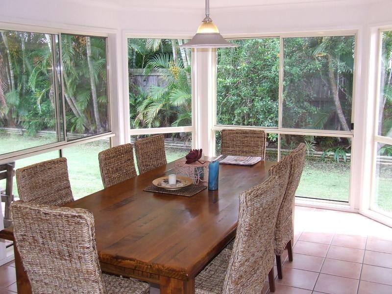 6 Glastonbury Place, Carindale QLD 4152