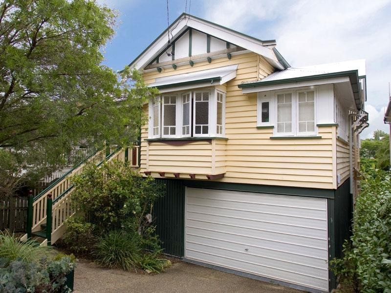 28 Donald Street, Camp Hill QLD 4152