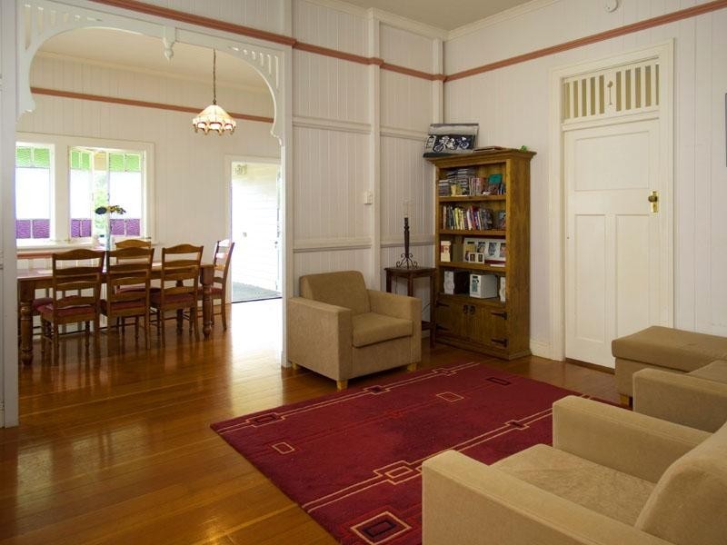 28 Donald Street, Camp Hill QLD 4152