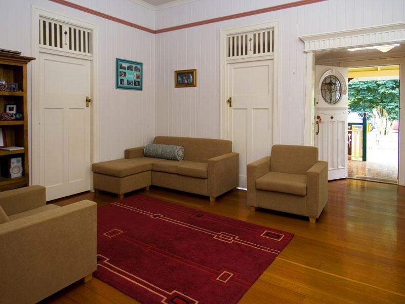 28 Donald Street, Camp Hill QLD 4152