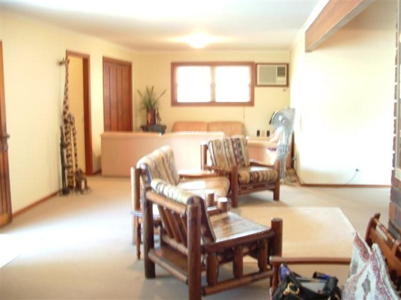 269 Winstanley Street, Carindale QLD 4152