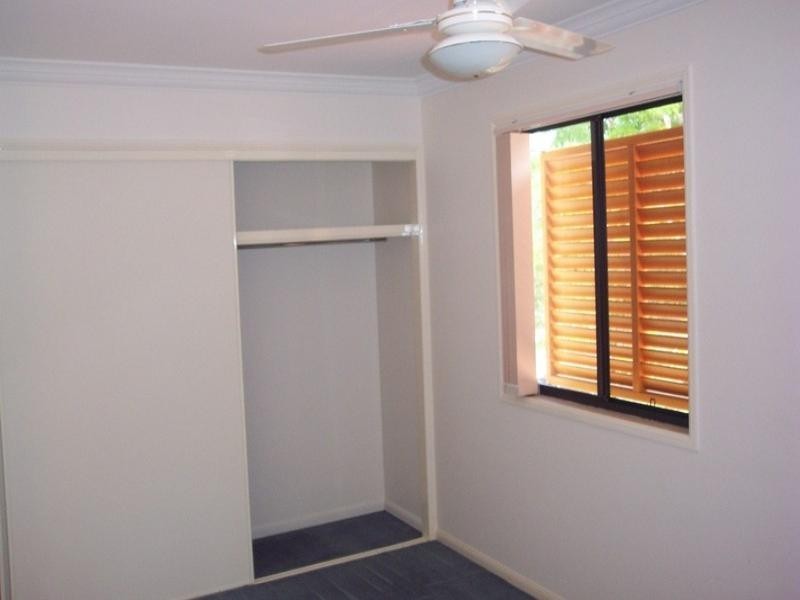 2/11 Mons Road, Carina Heights QLD 4152