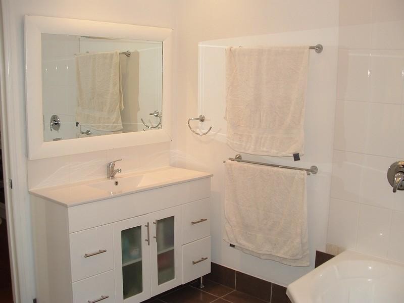 39 Adelaide Street, Carina QLD 4152