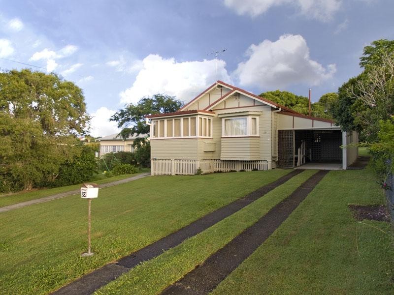 23 Akala Street, Camp Hill QLD 4152