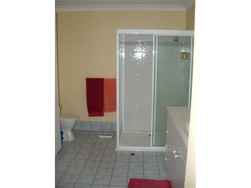 2/9 Orana Street, Carina QLD 4152