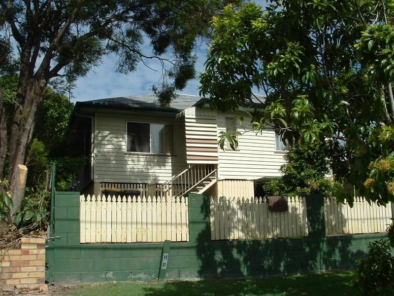 51 Melbourne Avenue, Camp Hill QLD 4152