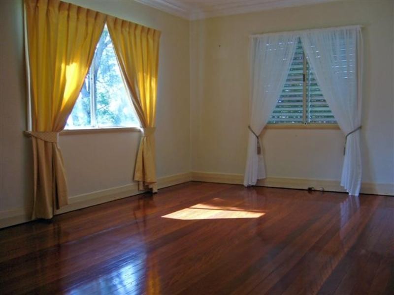 51 Melbourne Avenue, Camp Hill QLD 4152