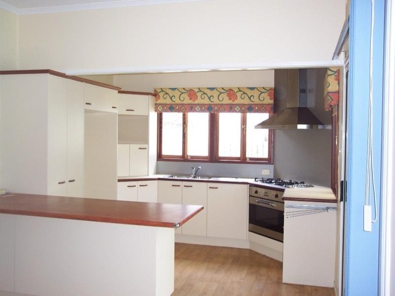 22 Renton Street, Camp Hill QLD 4152