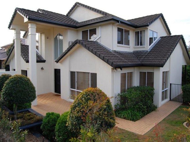 32 Amersham Crescent, Carindale QLD 4152