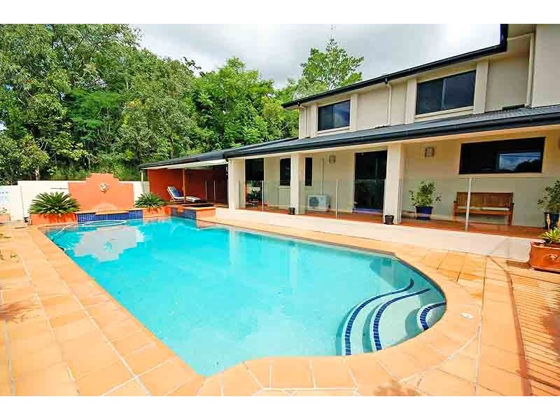 1 Devonshire Court, Carina Heights QLD 4152