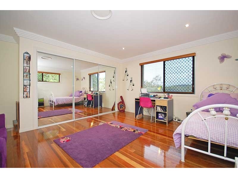 1 Devonshire Court, Carina Heights QLD 4152