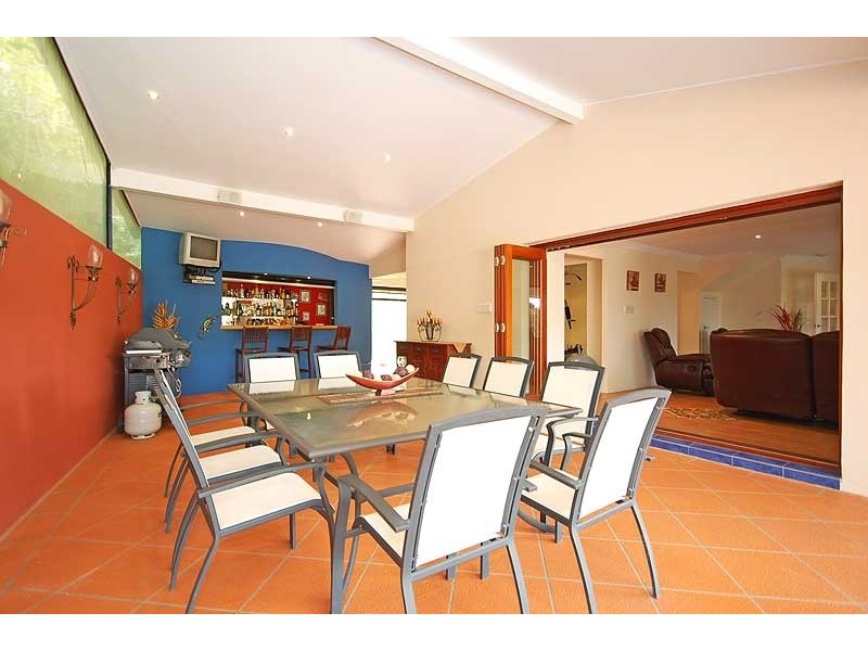 1 Devonshire Court, Carina Heights QLD 4152