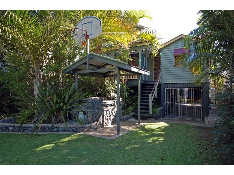 14 Moore Street, Morningside QLD 4170