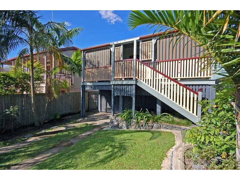 14 Moore Street, Morningside QLD 4170
