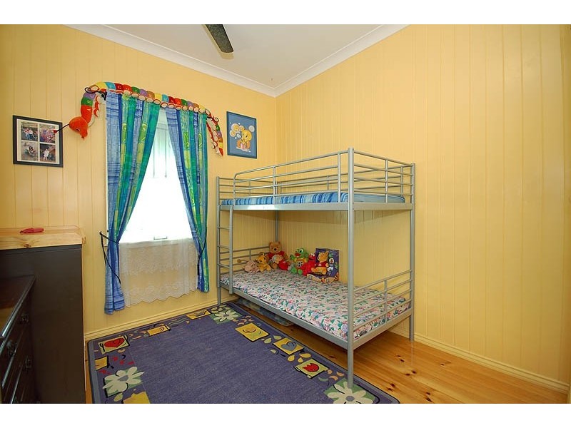 14 Moore Street, Morningside QLD 4170
