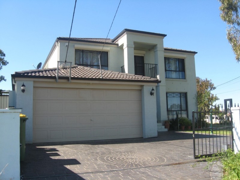 11 Bass Street, Ermington NSW 2115