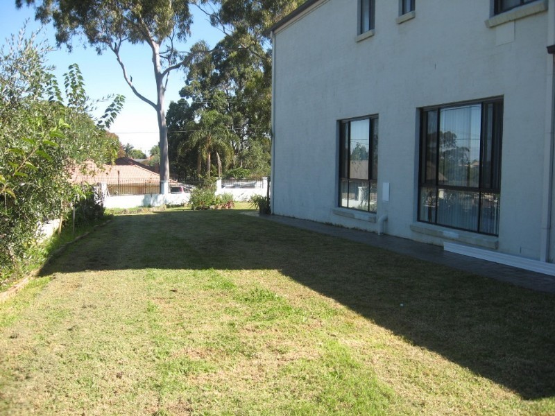 11 Bass Street, Ermington NSW 2115