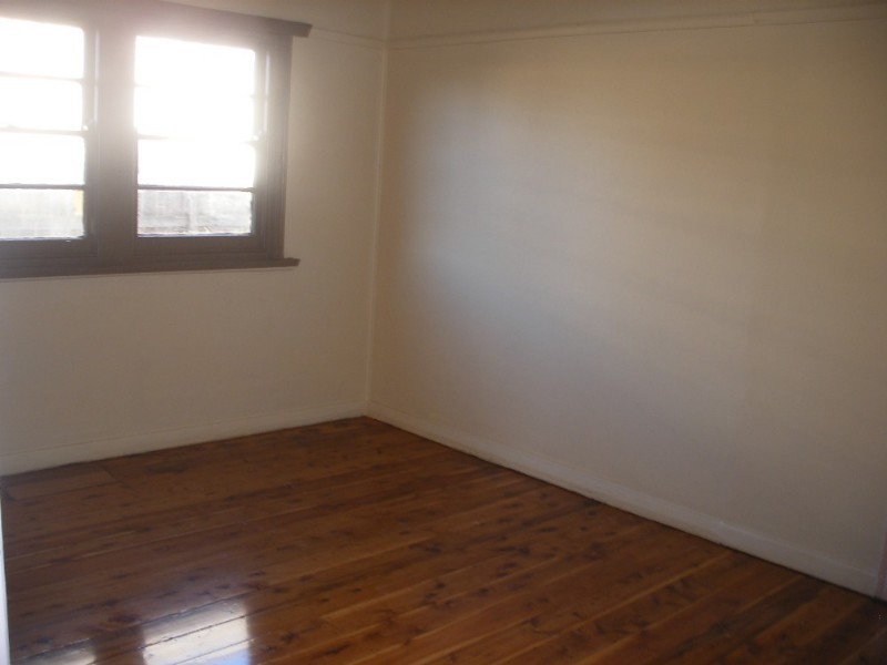 10a Owen Street, Westmead NSW 2145