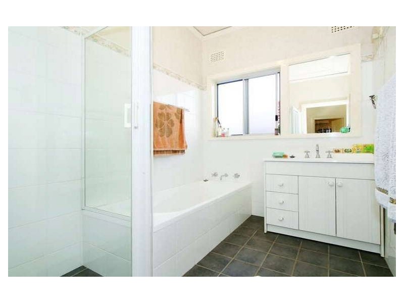 18 Boronia Street, Ermington NSW 2115