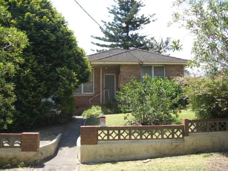 2 Hinkler Street, Ermington NSW 2115