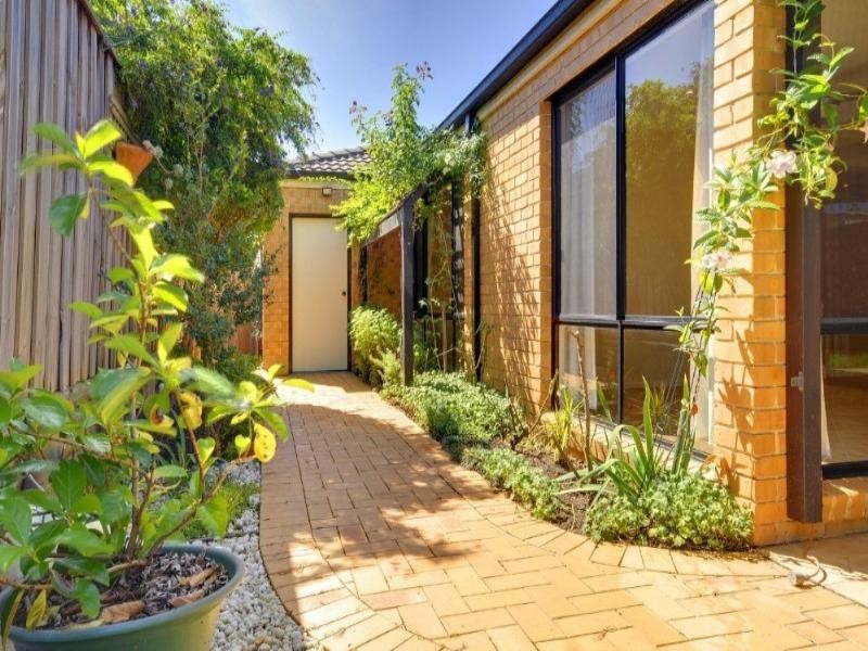 16 Bellenden Close, Glenwood NSW 2768