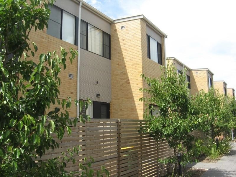 1/2 Charles Street, Carlingford NSW 2118