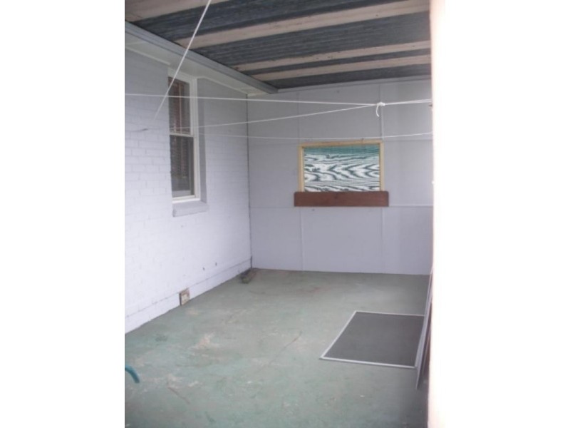 2 Hinkler Avenue, Ermington NSW 2115