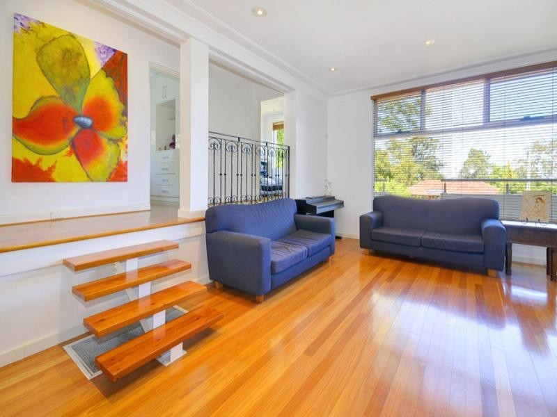 19 Lind Avenue, Oatlands NSW 2117