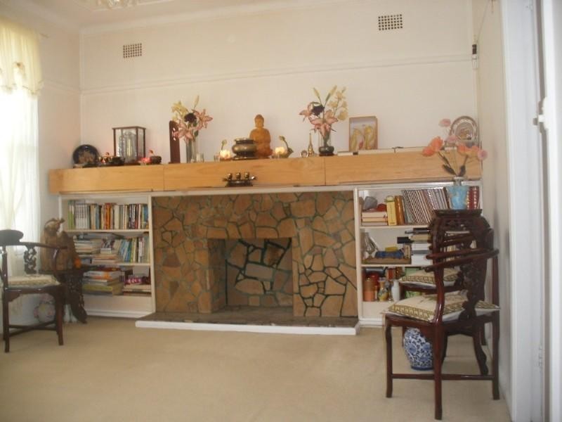 8 Cox Crescent, Dundas Valley NSW 2117