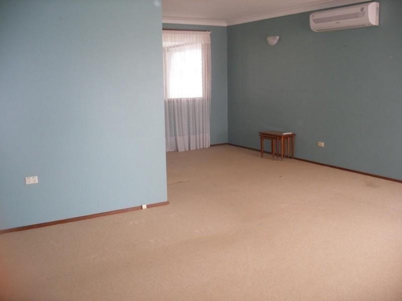 2 Hilary Crescent, Dundas NSW 2117