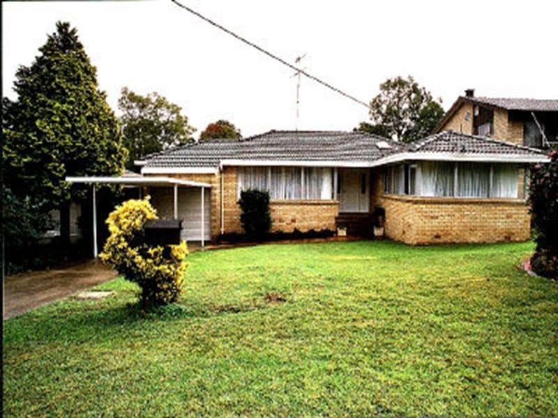 8 Niblick Crescent, Oatlands NSW 2117