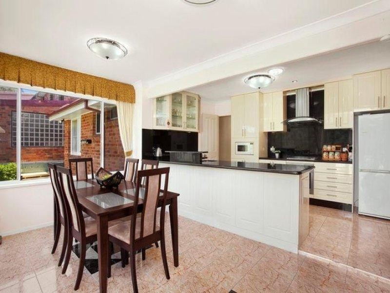 9 Walter Place, Northmead NSW 2152