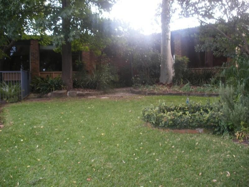 3 The Circle, Oatlands NSW 2117