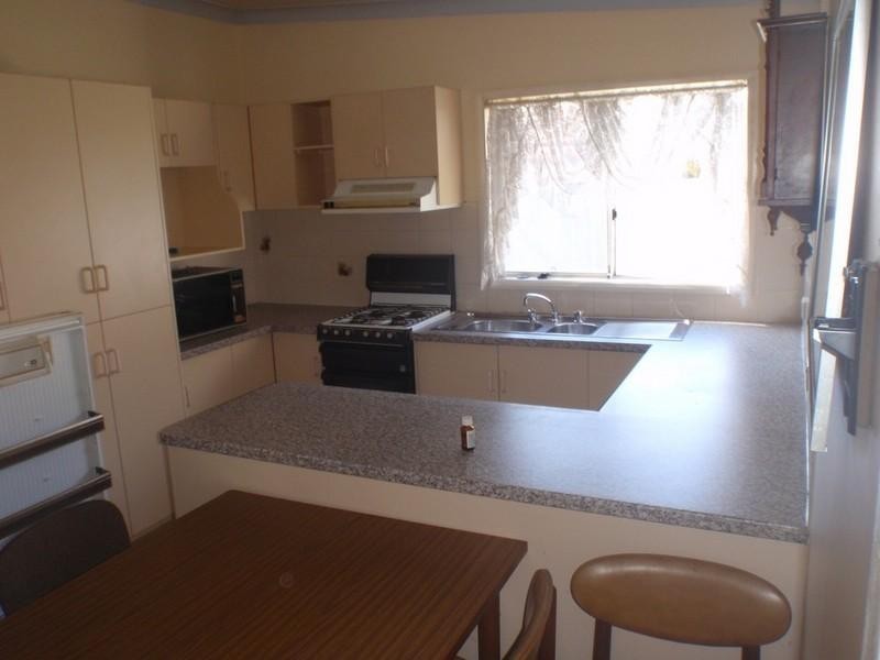 34 Canberra Street, Oxley Park NSW 2760