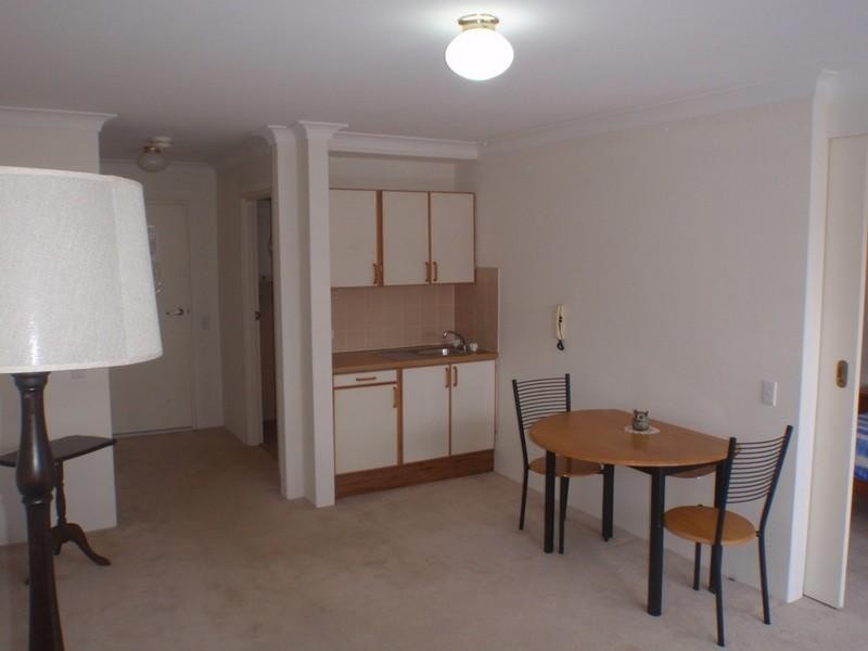 18/15 Wyoming Avenue, Oatlands NSW 2117