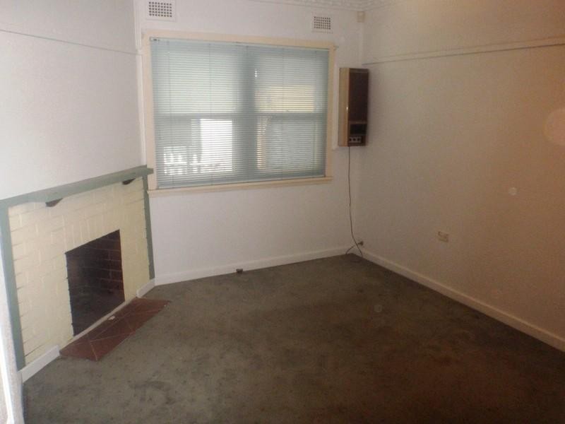 11 Windermere Avenue, Northmead NSW 2152