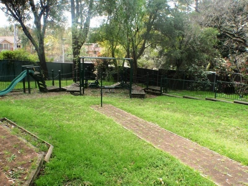 11 Windermere Avenue, Northmead NSW 2152